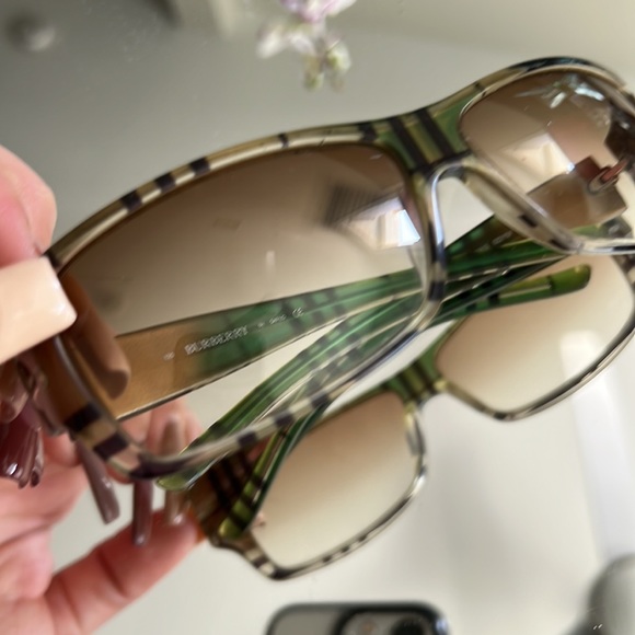 Burberry Sunglasses - Picture 2 of 9
